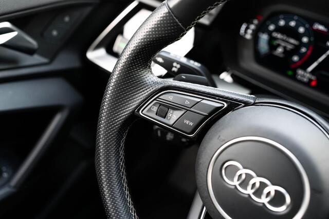 Audi A3 SPORTBACK 35 TFSI S Black Edition | Pano | Matrix | Keyless | Ambiance