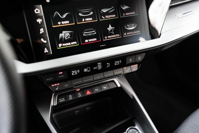 Audi A3 SPORTBACK 35 TFSI S Black Edition | Pano | Matrix | Keyless | Ambiance