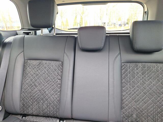 Suzuki Vitara 1.4 Boosterjet Smart Hybrid Style | Rijklaar | Automaat | Panorama dak | Apple Carplay | Stoelverwarming | Keyless entry