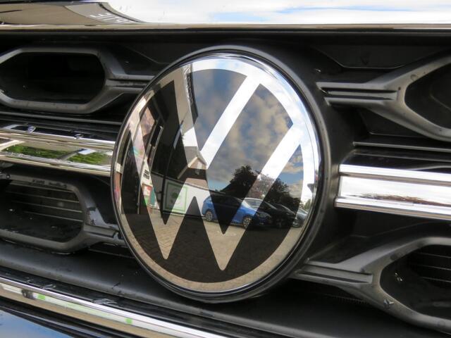 Volkswagen T-ROC 1.5 TSI R-LINE 150PK DSG-aut. / Trekhaak afn. / Camera / Stoelverw. / IQ Light / FABRIEKS garantie