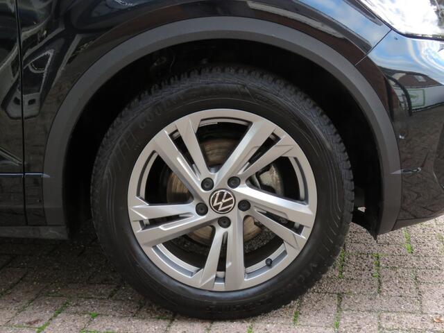 Volkswagen T-ROC 1.5 TSI R-LINE 150PK DSG-aut. / Trekhaak afn. / Camera / Stoelverw. / IQ Light / FABRIEKS garantie
