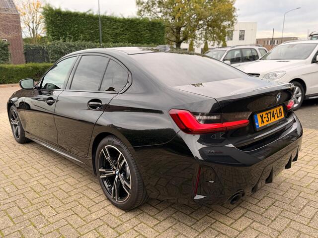 BMW 3-Serie 330d xDrive|Dealer Onderhouden|M-Pakket|Leer|Apk