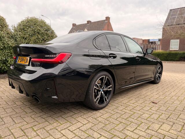 BMW 3-Serie 330d xDrive|Dealer Onderhouden|M-Pakket|Leer|Apk