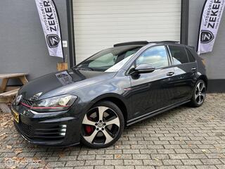 Volkswagen Golf VII
