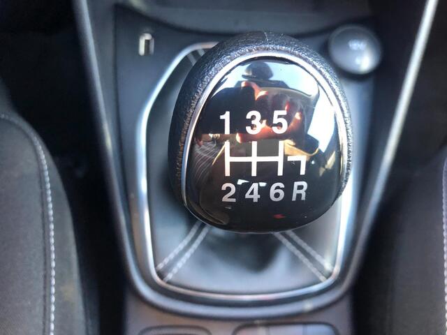 Ford Fiesta 1.0 EcoBoost Hybrid Titanium