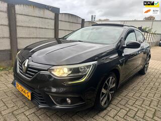 RENAULT MEGANE 1.5 dCi Bose CLIMA/ NAVI/ PANO/ CAMERA!