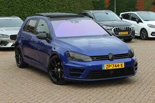 Volkswagen Golf VII
