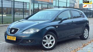 SEAT LEON 1.6 Businessline AIRCO/CRUISE/NAVI