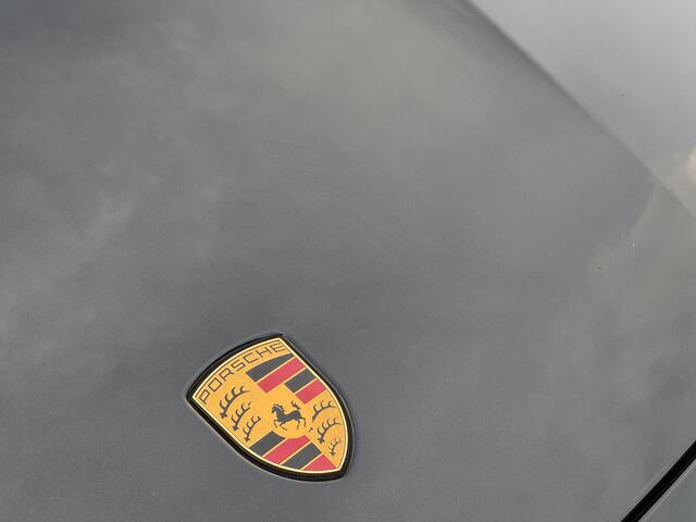 Porsche Taycan Sport Turismo Performance Plus 93 kWh | Panorama | Sport Design | Dual Display | Alcantara hemel + stuur