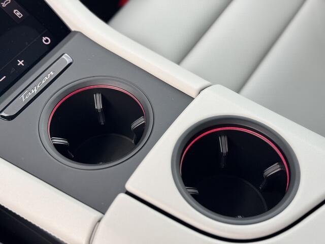Porsche Taycan Sport Turismo Performance Plus 93 kWh | Panorama | Sport Design | Dual Display | Alcantara hemel + stuur