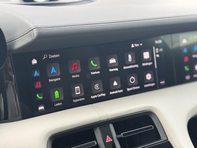 Porsche Taycan Sport Turismo Performance Plus 93 kWh | Panorama | Sport Design | Dual Display | Alcantara hemel + stuur