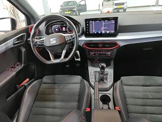 SEAT IBIZA 1.0 TSI FR BUS. INT. BJ 22, LEER/ ALCANTARA /ZWARTE HEMEL, NL AUTO met NAP