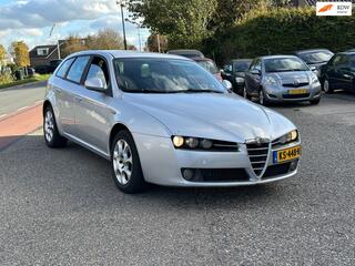 ALFA ROMEO 159 Sportwagon 1.9 JTD Distinctive