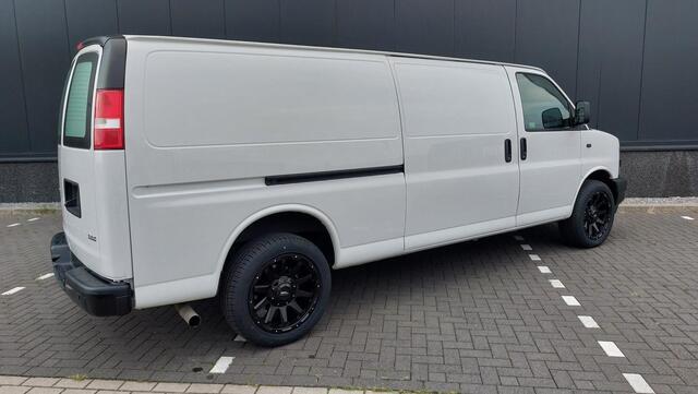 Chevrolet Express 6.0 V8