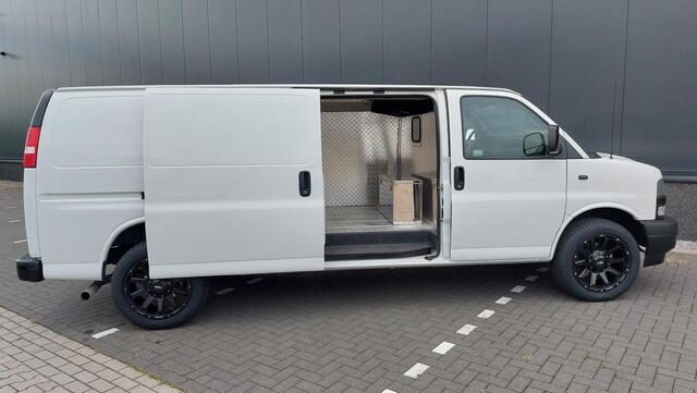 Chevrolet Express 6.0 V8