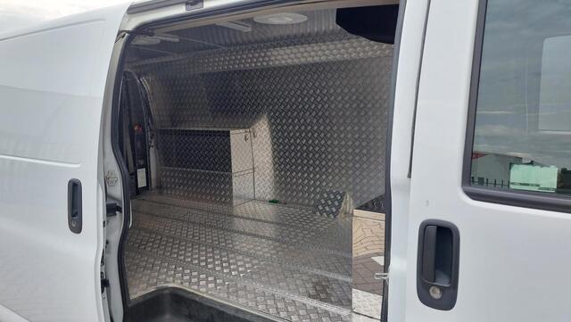 Chevrolet Express 6.0 V8