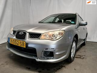 SUBARU IMPREZA Plus 1.5R Edition - Schade - Verbruikt olie