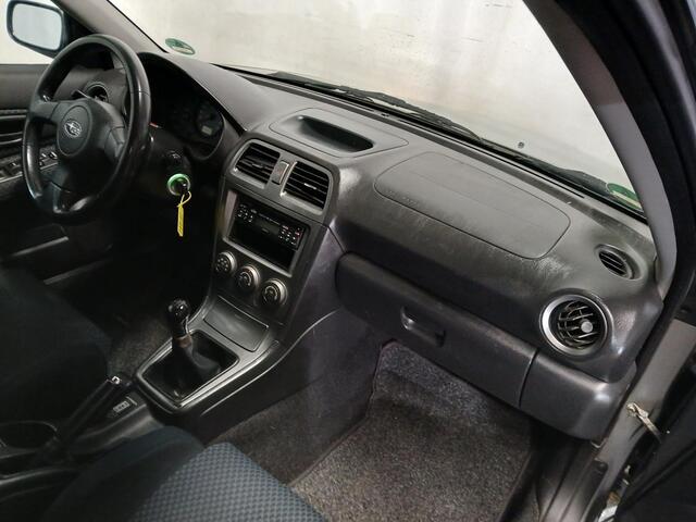 Subaru Impreza Plus 1.5R Edition - Schade - Verbruikt olie