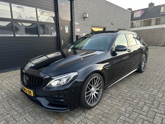 Mercedes-Benz C-Klasse Estate AMG 63 S Edition 1 KERAMISCHE REMMENPANOBURMESTERHEAD-UPCARBONFULL OPTION