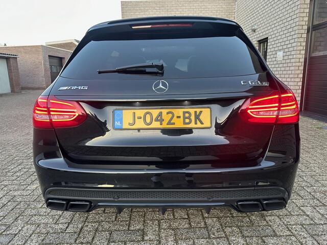 Mercedes-Benz C-Klasse Estate AMG 63 S Edition 1 KERAMISCHE REMMENPANOBURMESTERHEAD-UPCARBONFULL OPTION