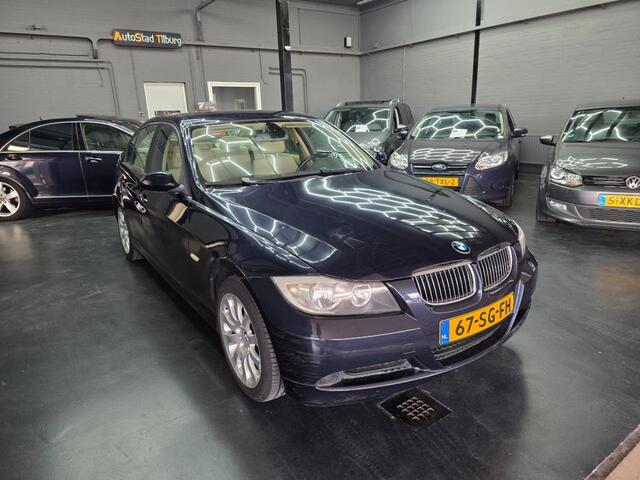 BMW 3-Serie 320i Dynamic Executive 1 jaar apk
