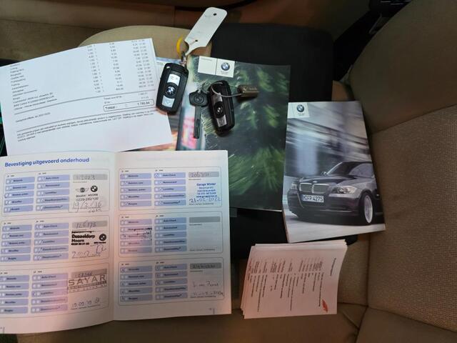 BMW 3-Serie 320i Dynamic Executive 1 jaar apk