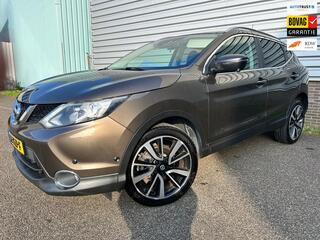 NISSAN QASHQAI 1.2 Tekna Panodak Leer Automaat