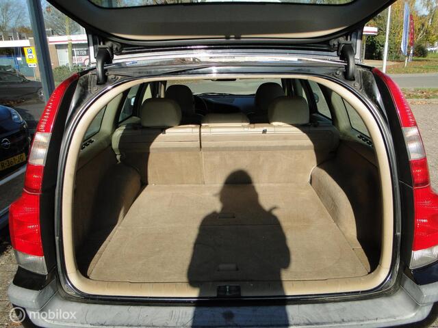 Volvo V70 2.4, benzine, schakel, 388005 km