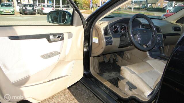 Volvo V70 2.4, benzine, schakel, 388005 km
