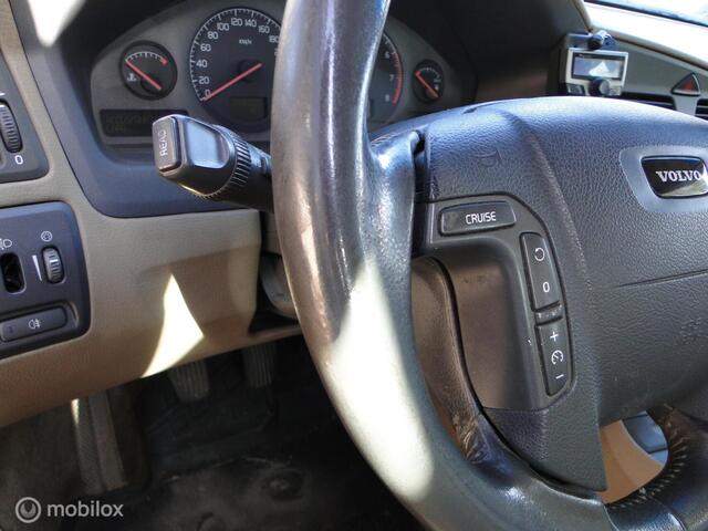 Volvo V70 2.4, benzine, schakel, 388005 km