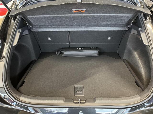 Toyota Corolla Hybrid 180 GR Sport Plus Pack | Uit voorraad leverbaar | � 3.000 extra inruilwaarde |