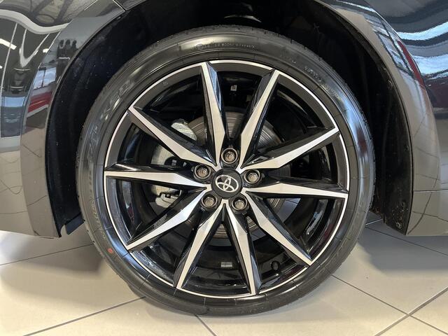 Toyota Corolla Hybrid 180 GR Sport Plus Pack | Uit voorraad leverbaar | � 3.000 extra inruilwaarde |