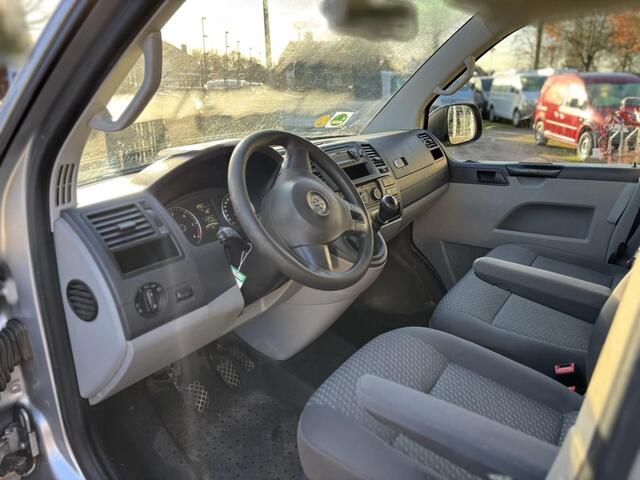 Volkswagen Transporter 2.0 TDI L2H1 DC Comfortline