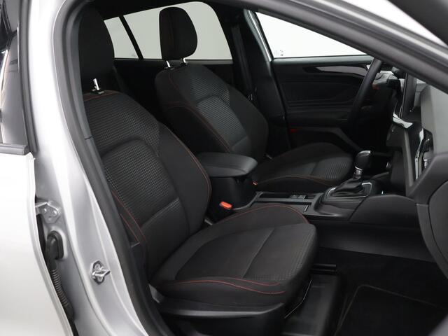 Ford Focus Wagon 1.0 EcoBoost Hybrid ST Line | Winterpakket | Cruise Control Adaptief | Parkeercamera | Navigatie |