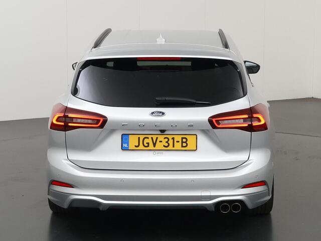 Ford Focus Wagon 1.0 EcoBoost Hybrid ST Line | Winterpakket | Cruise Control Adaptief | Parkeercamera | Navigatie |
