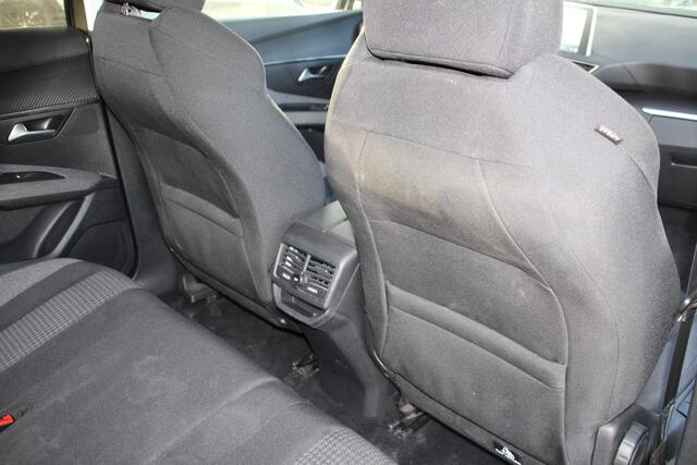 Peugeot 3008 1.2 PureTech 130pk Active Automaat Airco Navi Carplay 57.242km