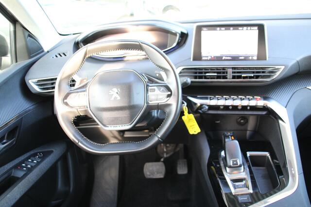 Peugeot 3008 1.2 PureTech 130pk Active Automaat Airco Navi Carplay 57.242km