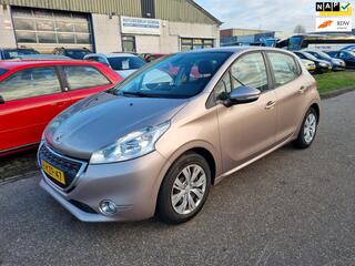 PEUGEOT 208 1.2 VTi Envy NAV.+ Clima Bj:2013 NAP!