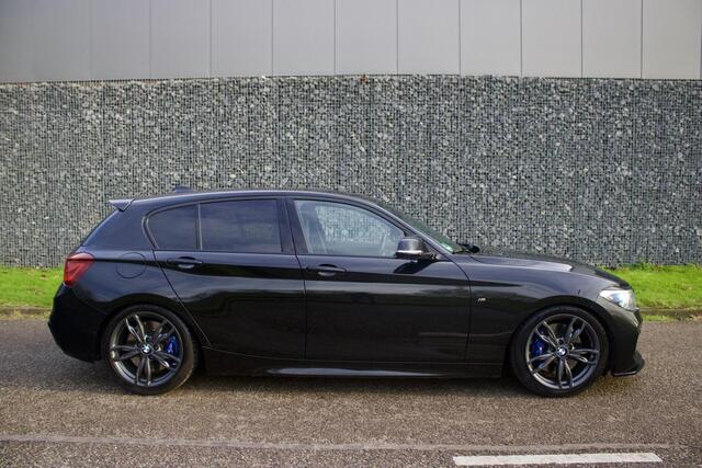 BMW 1-Serie M140i xDrive Edition Shadow High Executive