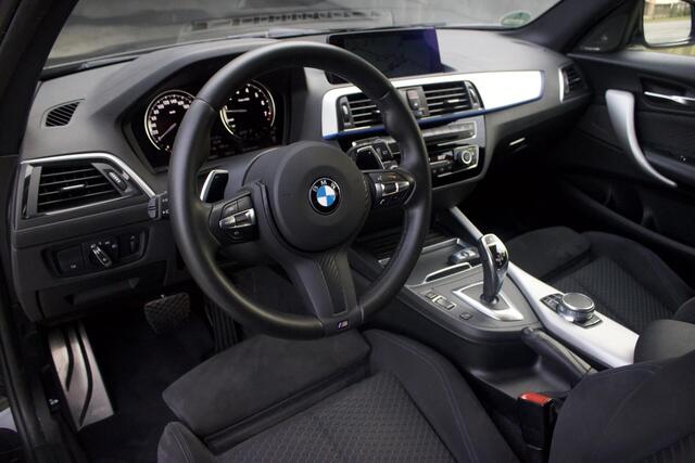 BMW 1-Serie M140i xDrive Edition Shadow High Executive