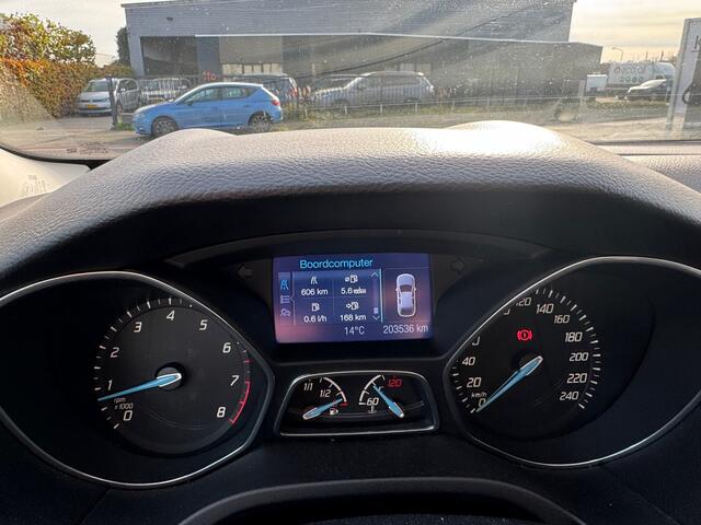 Ford Focus 1.0 EcoBoost Titanium CLIMA NAVI DEALER ONDERHOUDEN ORIG NL NAP