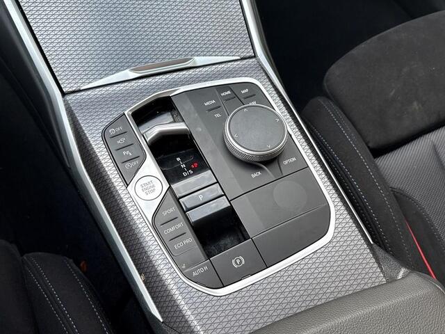 BMW 3-Serie Touring 320i, M-sportpakket, M pakket, 360 camera, head-up