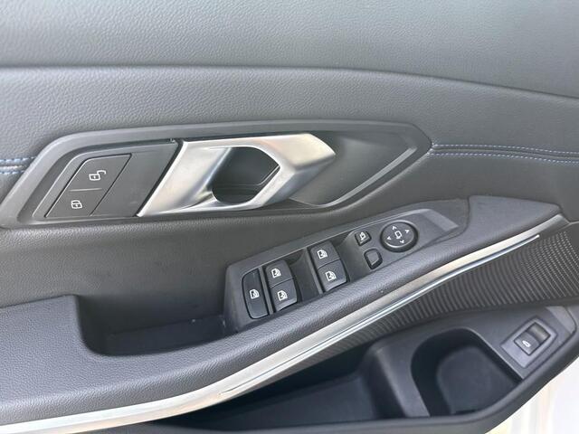 BMW 3-Serie Touring 320i, M-sportpakket, M pakket, 360 camera, head-up