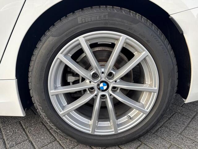 BMW 3-Serie Touring 320i, M-sportpakket, M pakket, 360 camera, head-up