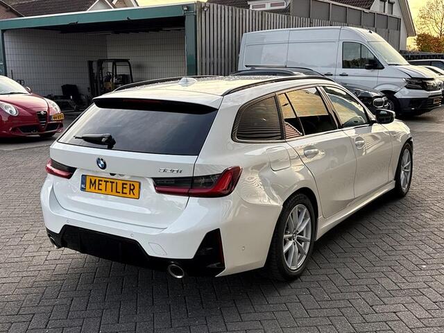 BMW 3-Serie Touring 320i, M-sportpakket, M pakket, 360 camera, head-up