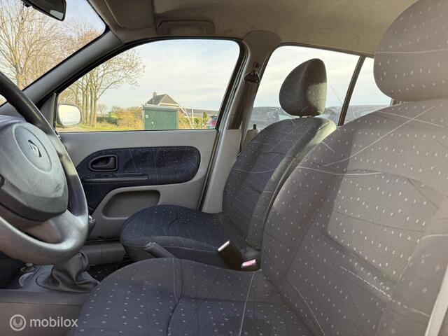 Renault Clio 1.2-16V Expression, BJ 2002, APK Juni 2027