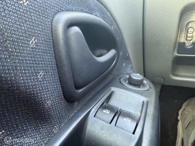 Renault Clio 1.2-16V Expression, BJ 2002, APK Juni 2027