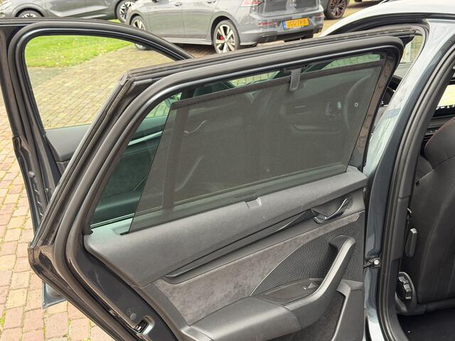 Skoda Octavia Combi 1.4 TSI RS iV PHEV Business | HUD | Pano | Camera