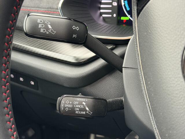 Skoda Octavia Combi 1.4 TSI RS iV PHEV Business | HUD | Pano | Camera