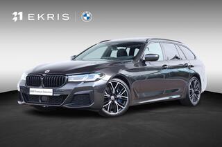 BMW 5-SERIE Touring 540i xDrive M-Sportpakket / Harman Kardon / Panoramadak / Laserlicht / Head Up Display / Comfort Access / 20